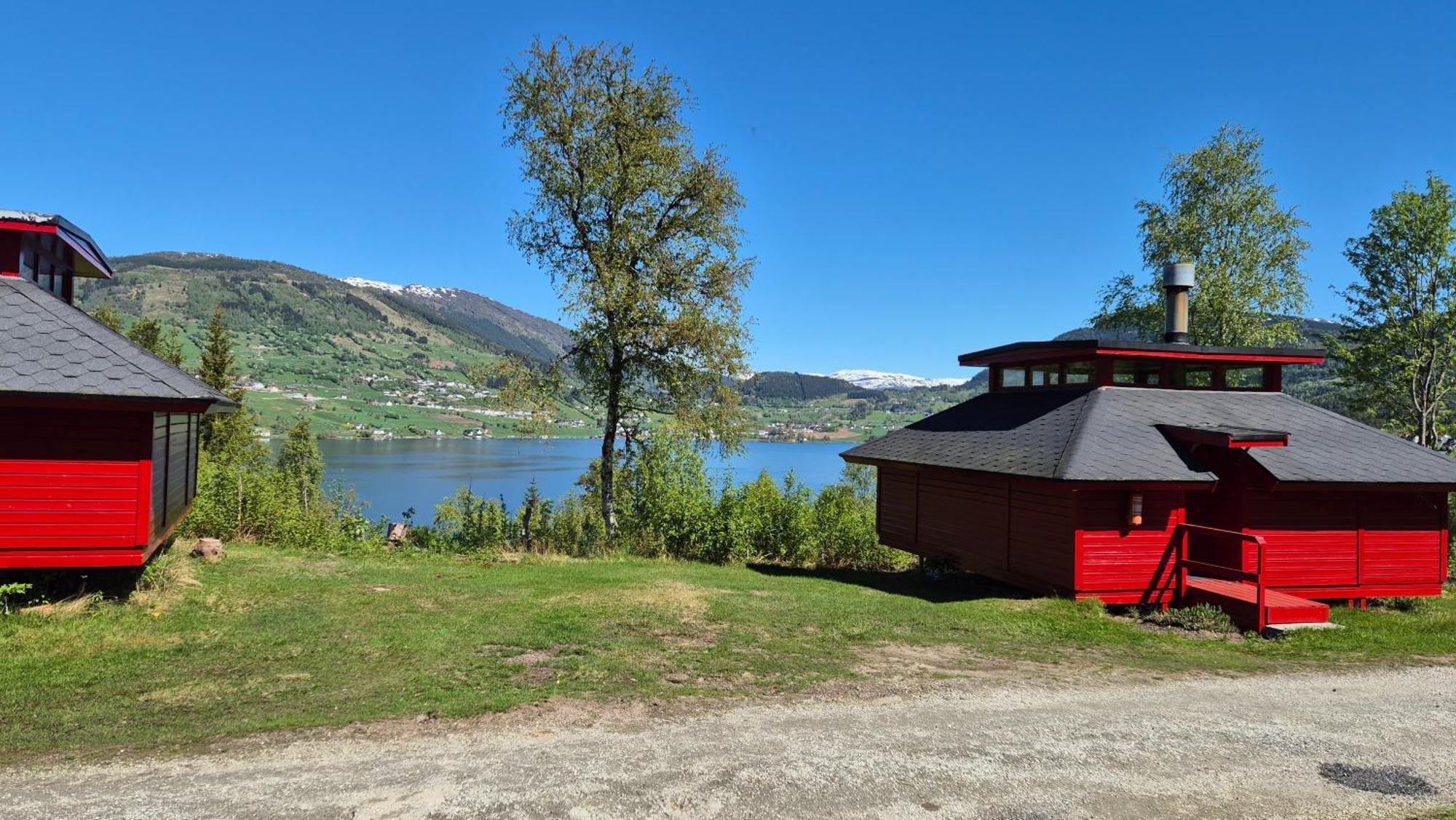 Kvamshaugen Hytter Luster Exterior photo